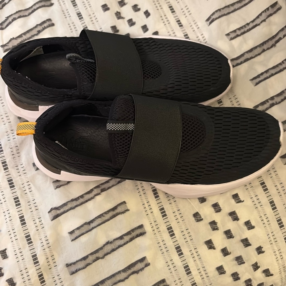 SOREL black Slip-On Sneakers with Yellow Accents women size 10 - Picture 2 of 4